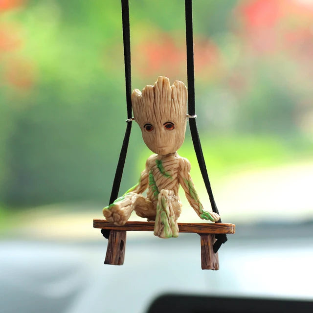 Swinging Groot